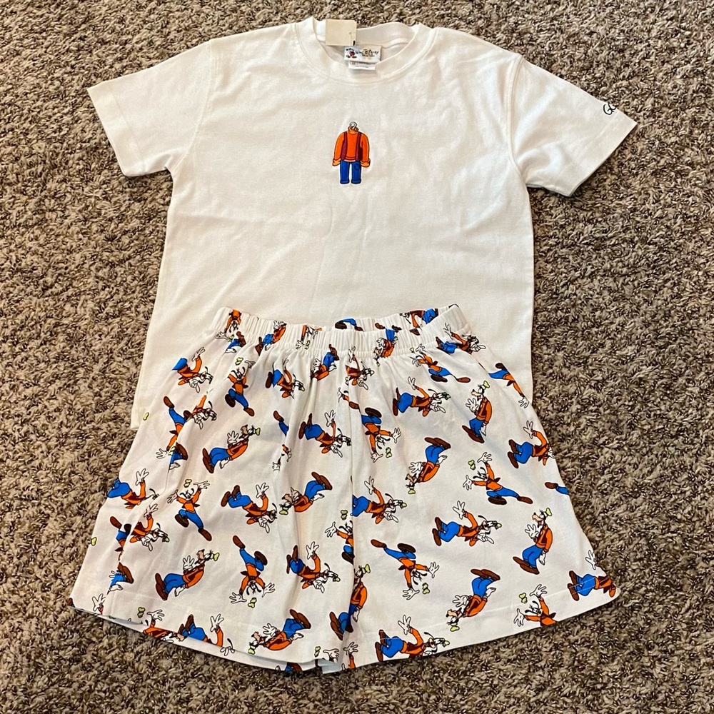 New Walt Disney World Parks Goofy 2 pc Pajamas PJ Shorts Set XS